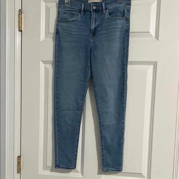 Levi’s women jeans - Picture 1 of 6